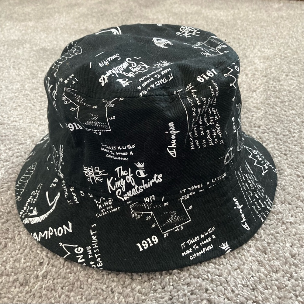 Champion bucket hat